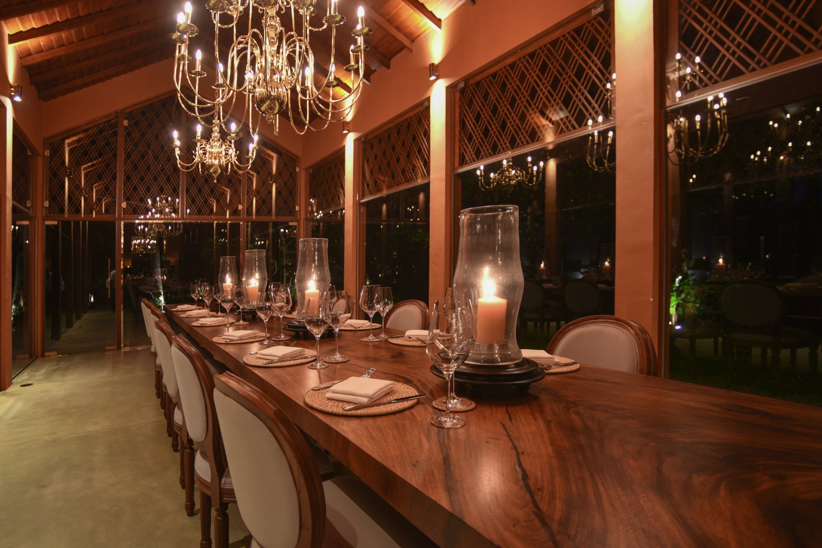 The Tasting Room dining hall at Maya Tangalle