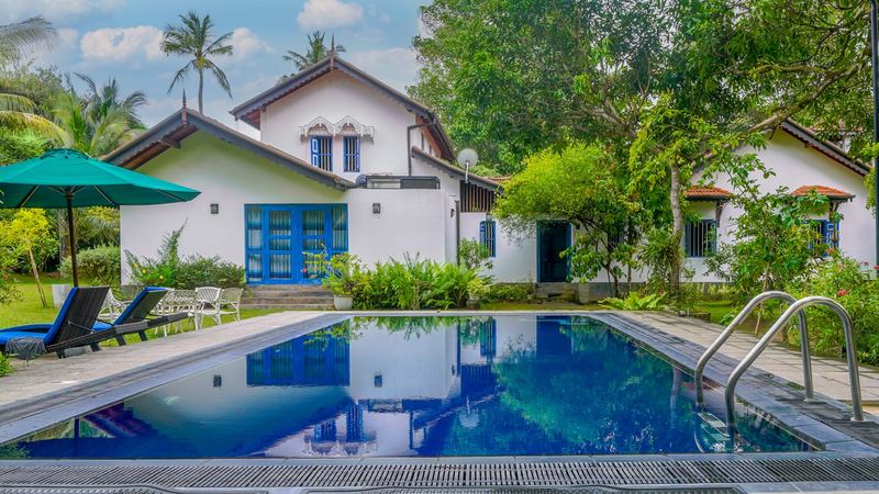 Swimming pool in front of the villa