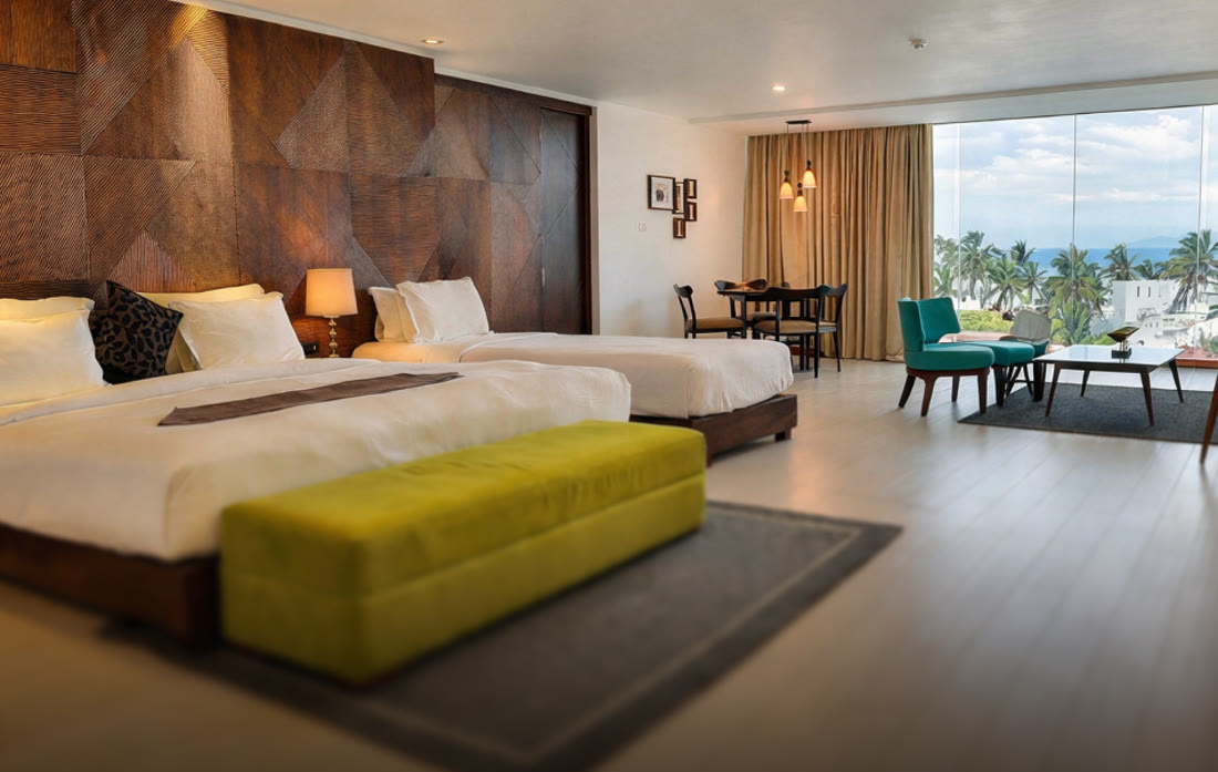 Suite Salt family suite with ocean-view windows